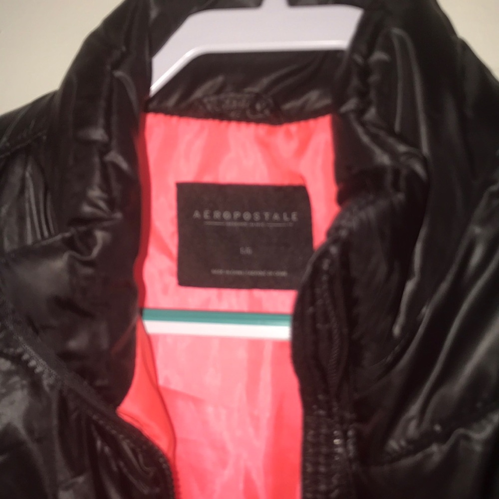 Vest - Picture 2 of 3